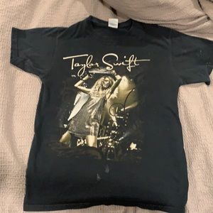 Taylor Swift Fearless Tour T-shirt